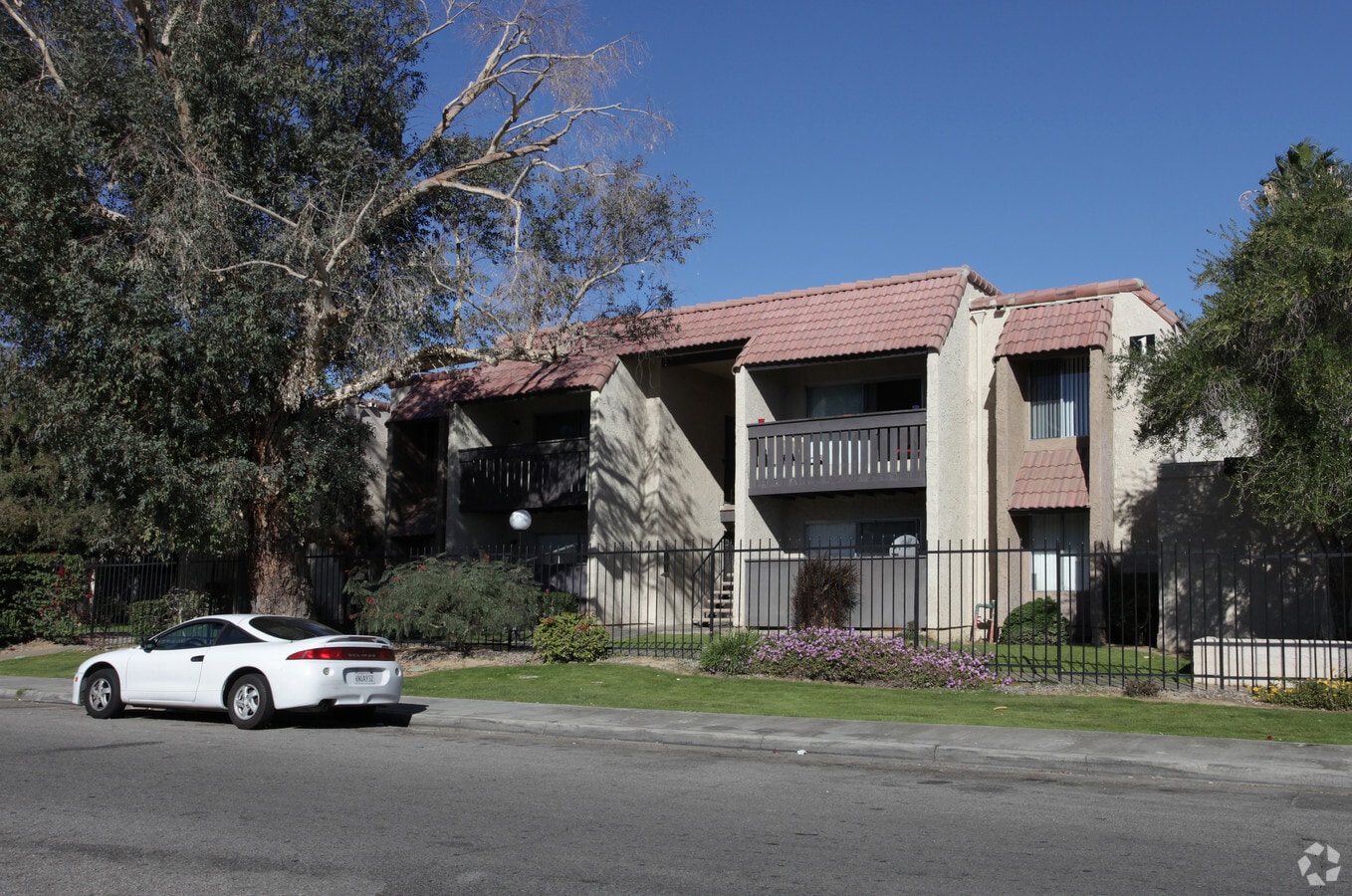 Primary Photo - Parkview Plaza II