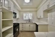 Photo - 14706 Dickens St Unit 06