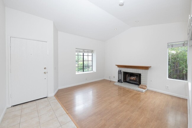Photo - Spacious 3 Bedroom  2.5 Bath | East Ventura | Unfurnished