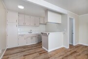 1BR, 1BA - 700SF - Kitchen - 14624 Gault St