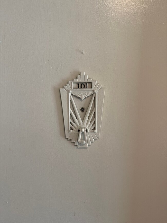 Photo - 628 E Elk Ave Unit 101