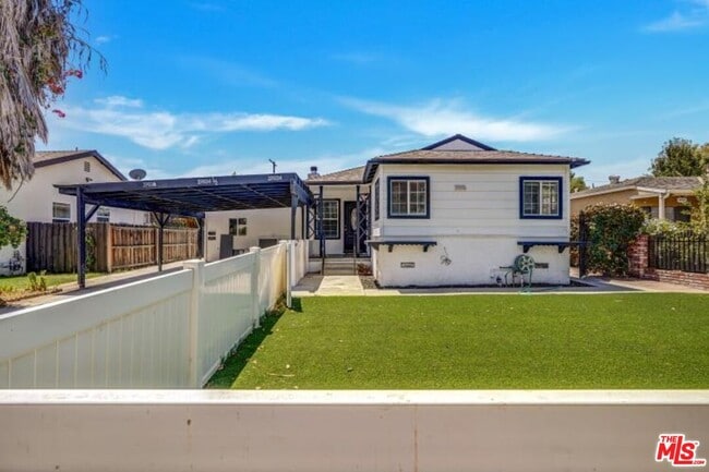 Photo - 19924 Welby Way