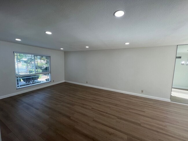 Photo - Great Large House ready for you to Make it a Home