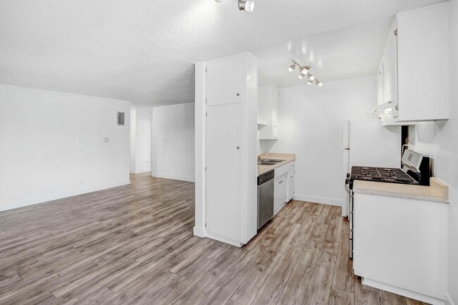 Photo - Hobart Continental Apartments