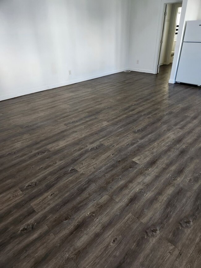 Photo - 4323 Van Nuys Blvd Unit 5