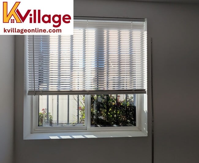 Photo - Private room with private bathroom (co-living) **PET-FRIENDLY FLOOR** Unit 102 (pet-friendly)