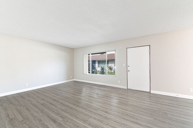 Photo - 147 S Magnolia Ave Unit 02