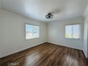 Photo - 1525 W Houston Ave