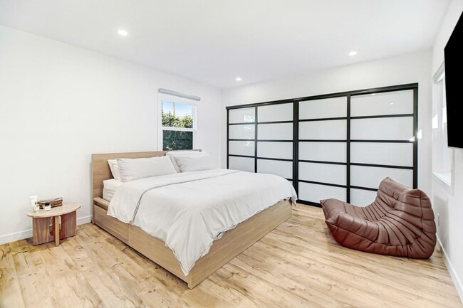 Photo - 7425 W 88th Pl