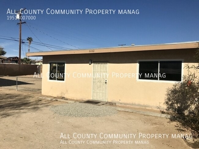 Building Photo - 6082 Daisy-