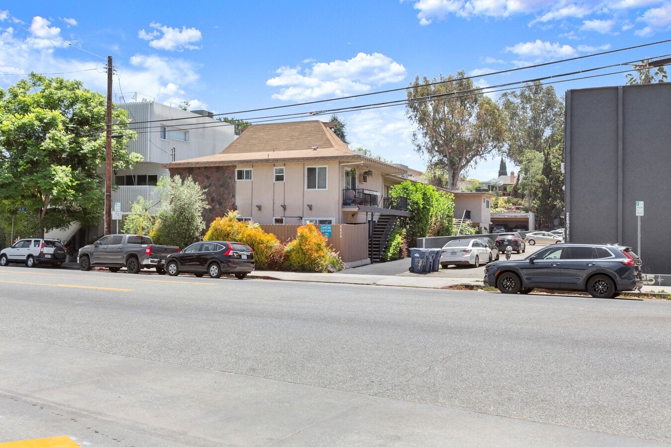 Photo - 2854 Rowena Ave