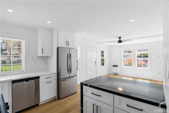 Photo - 274 Cliff Dr Unit 4