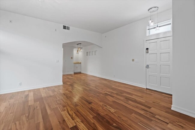 Photo - 2550 S Centinela Ave Unit 105