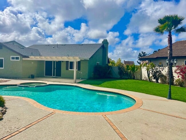 Photo - Great Mira Mesa Retreat