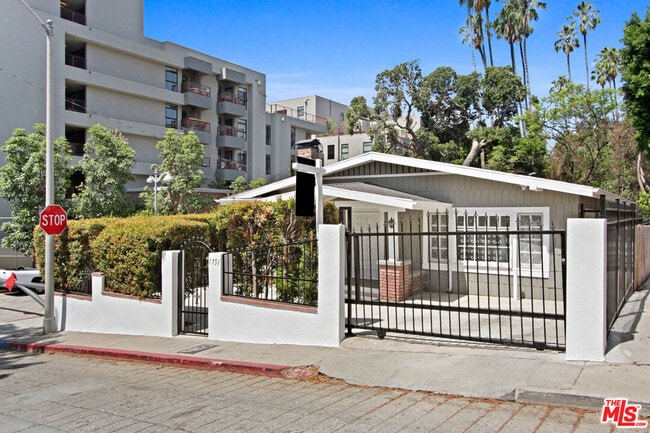 Building Photo - 6145 Carlos Ave
