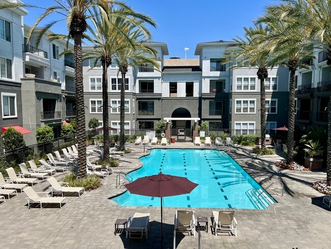 Photo - 1801 E Katella Ave Unit Stadium Lofts