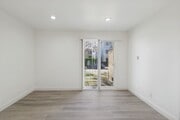Photo - 337 Rexford Dr Unit 1
