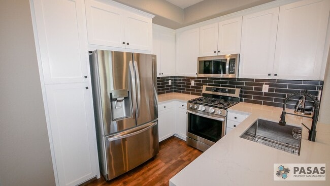 Photo - Modern Corner-Unit Condo with tandem 2-Car Garage in Central San Diego