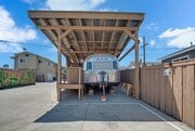 Photo - 2073 Franklin Ave