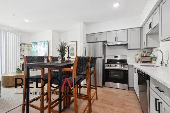 Photo - 14526 Kittridge St Unit 720