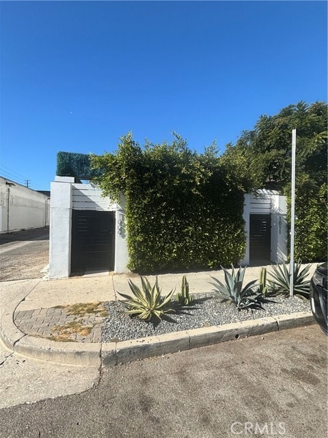 Photo - 1009 Palms Blvd