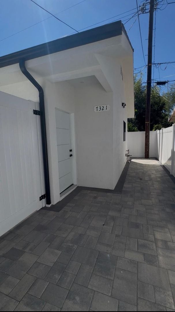 Building Photo - 7317-7321 Garden Grove Avenue Unit 7321 Garden Grove
