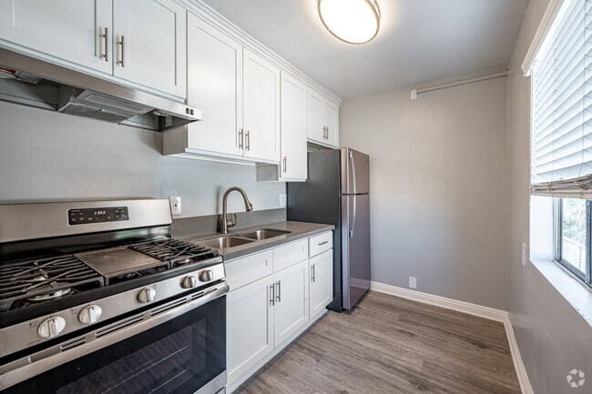 Twin Palms - Twin Palms Apartments