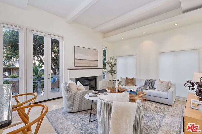 Photo - 20 Ketch St Unit 1