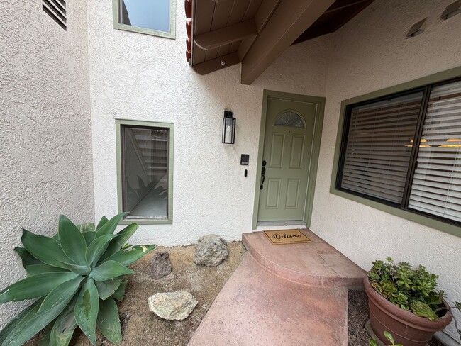 Photo - 4569 Foxenwood Ln