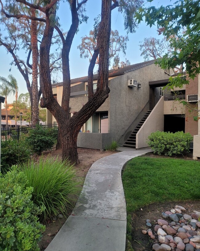 Photo - 1350 N Escondido Blvd House