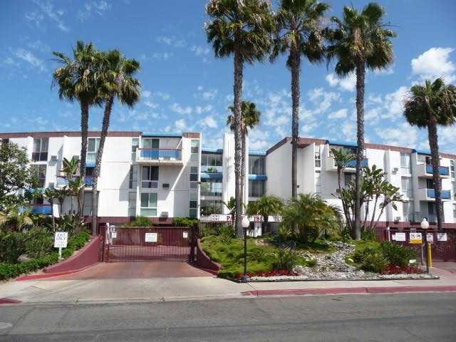 Photo - 3050 Rue D’Orleans Townhome