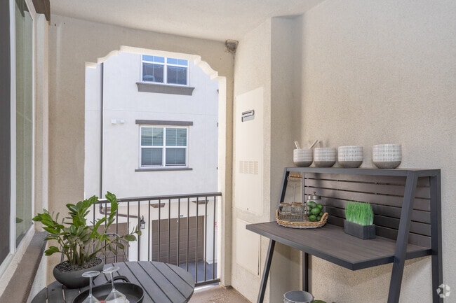 2BR, 2BA - 1115 SF - Trails at Canyon Crest
