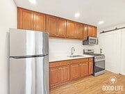 Photo - Charming 2BD/1BA South Park Unit with New Turf Yard & In unit laundry Unit 1845 Edgemont St