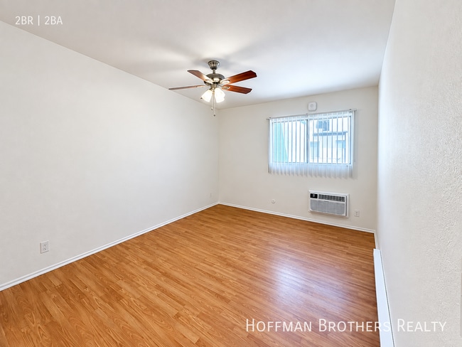 Building Photo - 6738 Independence Ave