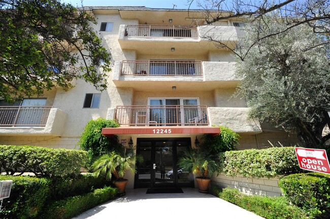 Photo - 12245 Chandler Blvd Apartment Unit 113