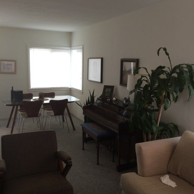 Photo - 211 39th St Unit 211