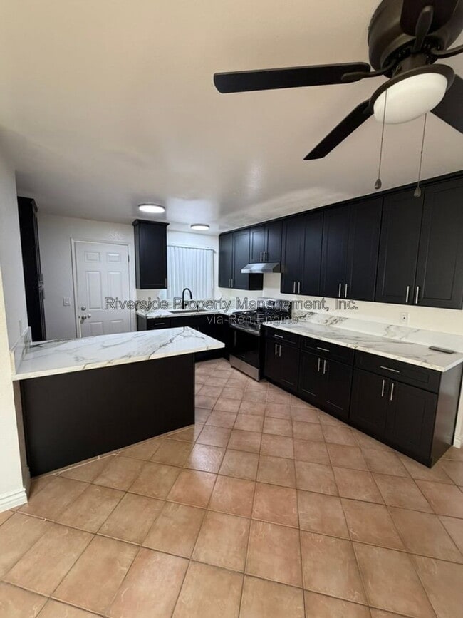 Photo - 4500 Sutton Pl