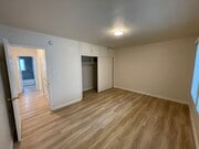 Photo - 15550 Vanowen St Unit 5