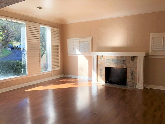 Photo - 507 E Cypress St Unit 507