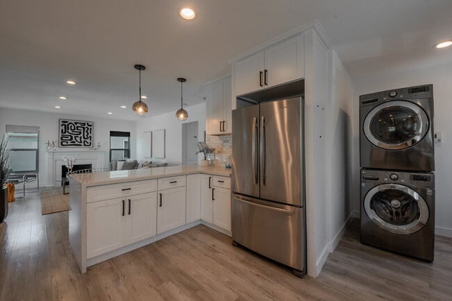 Photo - 3914 Somerset Dr