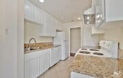 Photo - Central Palm Desert Home (3b/2b)