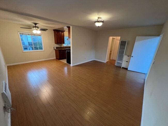 Photo - 1319 E California Ave Unit B