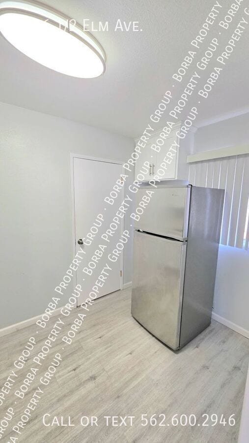 Photo - 1456 1/2 Elm Ave.-