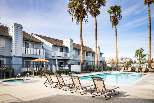 Photo - Camden Park Apartments