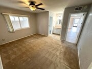 Photo - Beautiful 3 bed/2 bath unit in Huntington ... Apartment Unit A