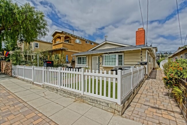 Photo - 24423-24425 Ward Street Unit 24425