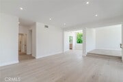Photo - 1305 N Columbus Ave Unit 208