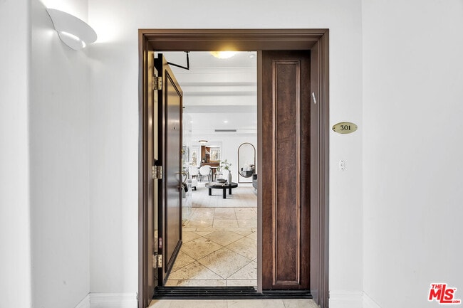 Photo - 871 Granville Ave Unit 301