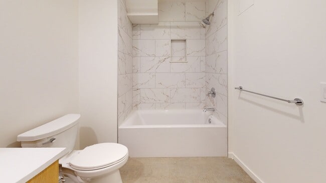 Photo - 527 S Wilton Pl