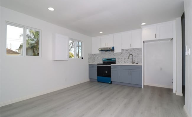 Photo - 2931 Manitou Ave Unit 2931 1/2 Manitou